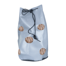 Hay bag with mesh bottom
